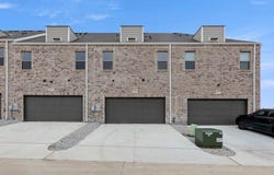 2412 Glacier Way, Mansfield, TX 76063