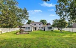 105 Nathan Drive, Bohemia, NY 11716