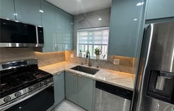 7432 Hazeltine, Van Nuys, CA 91405