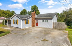 4300 Browder Hollow Rd, Lenoir City, TN 37771