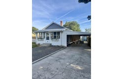112 6th St, Filer, ID 83301