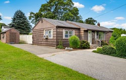 14 Faulkner Drive, Waterford, CT 06375