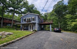 1093 Porter Drive, Bushkill, PA 18324