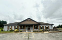 68 Executive Drive, Jackson, TN 38305