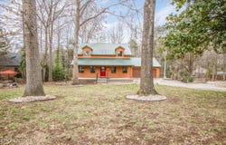126 Claremont Rd, Oak Ridge, TN 37830
