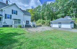990 Riverside Drive, Thompson, CT 06255