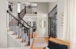 936 Lochmoor Place, Grosse Pointe Woods, MI 48236