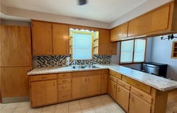 512 Maplewood Avenue, Struthers, OH 44471