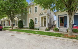 10938 Kings Crown Dr, Prospect, KY 40059