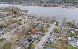 10 3rd Avenue, Wareham, MA 02571