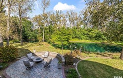 24 MARQUETTE Lane, Springfield, IL 62712