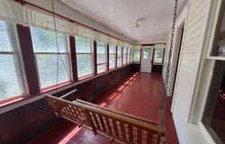217 S 3rd St, Laurens, IA 50554