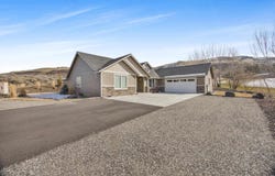 105503 E Badger Rd., Kennewick, WA 99338