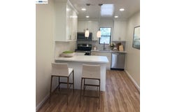 395 Camelback Rd, Pleasant Hill, CA 94523