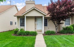 933 Georgetowne Drive, O'Fallon, IL 62269
