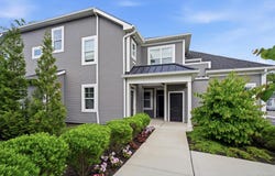 21 Seasons Way, Dix Hills, NY 11746