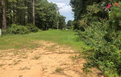 41 Flynt Rd, LAUREL, MS 39440