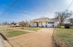 1109 W Elm Street, Breckenridge, TX 76424