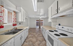 947 Avocado Drive, Lemoore, CA 93245