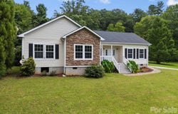97 Meadowview Drive, Saluda, NC 28773
