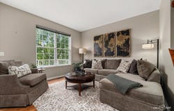 803 Brodhead Drive, Aurora, IL 60504