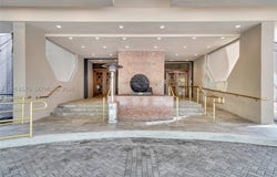 11113 Biscayne Blvd, Miami, FL 33181