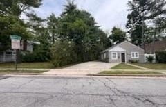 44 Commander Avenue, Hempstead, NY 11550