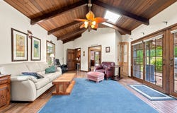 30w030 Schick Road, Bartlett, IL 60103