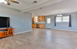 100 15th St, Seagraves, TX 79359