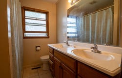 822 W 6th St, Cameron, MO 64429