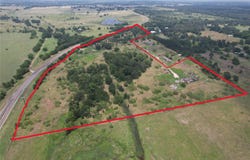 240 Cummings Rd, Thorndale, TX 76577