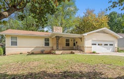 1724 S Grant Avenue, Springfield, MO 65807