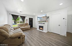 44135 11th Street, Lancaster, CA 93534