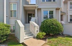 6003 CREEKSTONE Lane, CENTREVILLE, VA 20120