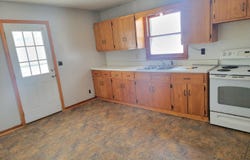 455 Redman Ave, Marshall, MO 65340