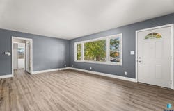 2616 S Center Ave, Sioux Falls, SD 57105
