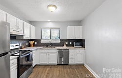 3009 Heathstead Place, Charlotte, NC 28210