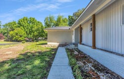 4494 ERNIE Dr, Memphis, TN 38116