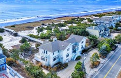 605 Dune Road, Westhampton, NY 11977