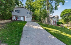2422 PARKWAY, CHEVERLY, MD 20785