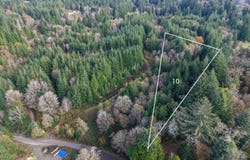 10 Pierson, CoosBay, OR 97420