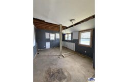 760 NE G Street, Linton, IN 47441