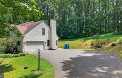 802 HOLLOW Road, DELTA, PA 17314