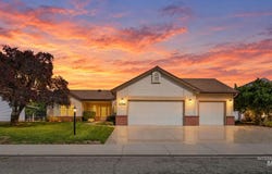 12486 W Meadow Wood Dr, Boise, ID 83713