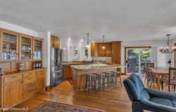 428 E Beachhouse Ln, Harrison, ID 83833