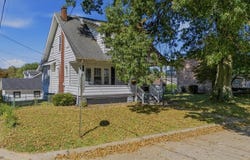 5801 4th Avenue, Vienna, WV 26105