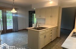 2575 Kent Avenue, Britt, IA 50423