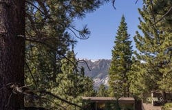 152 Viewpoint Rd, Mammoth Lakes, CA 93546