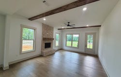6812 N Detonti, Bauxite, AR 72011