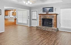 7 Westpoint St, Wake Village, TX 75501